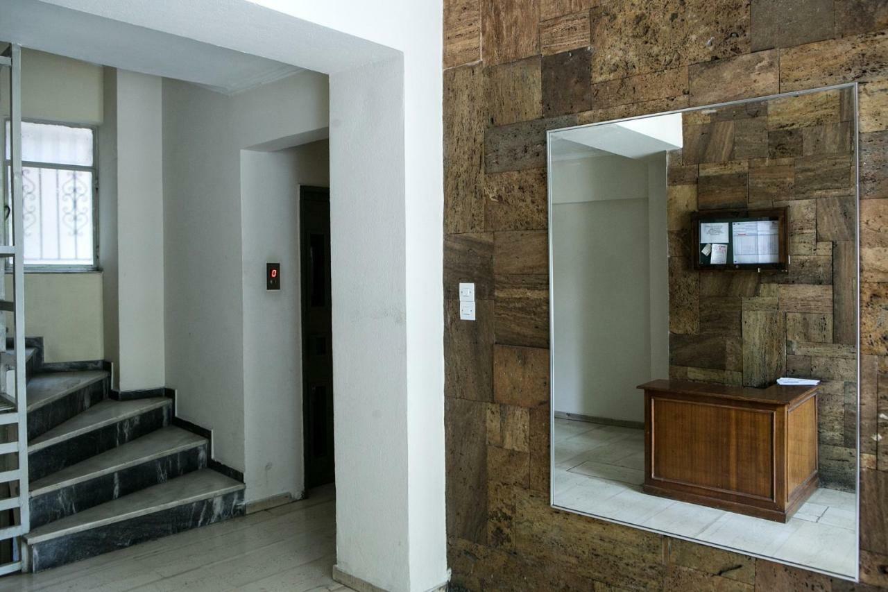 Best House, Larisis Metro, Athènes Extérieur photo