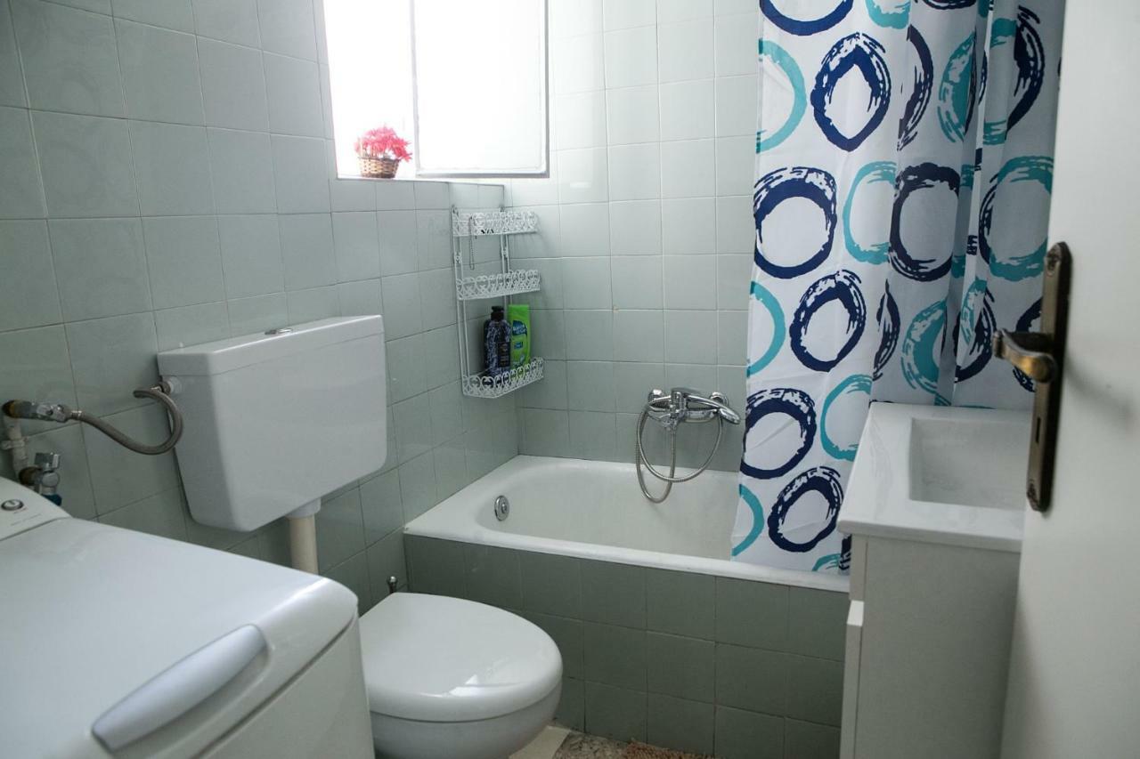 Best House, Larisis Metro, Athènes Extérieur photo